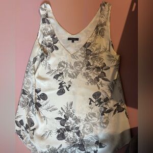 RW&CO. - Patterned sleeveless Blouse - size small